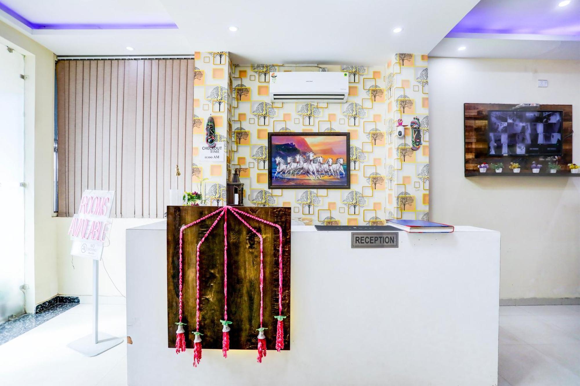 Global Stay Near Delhi Airport Nova Deli Exterior foto